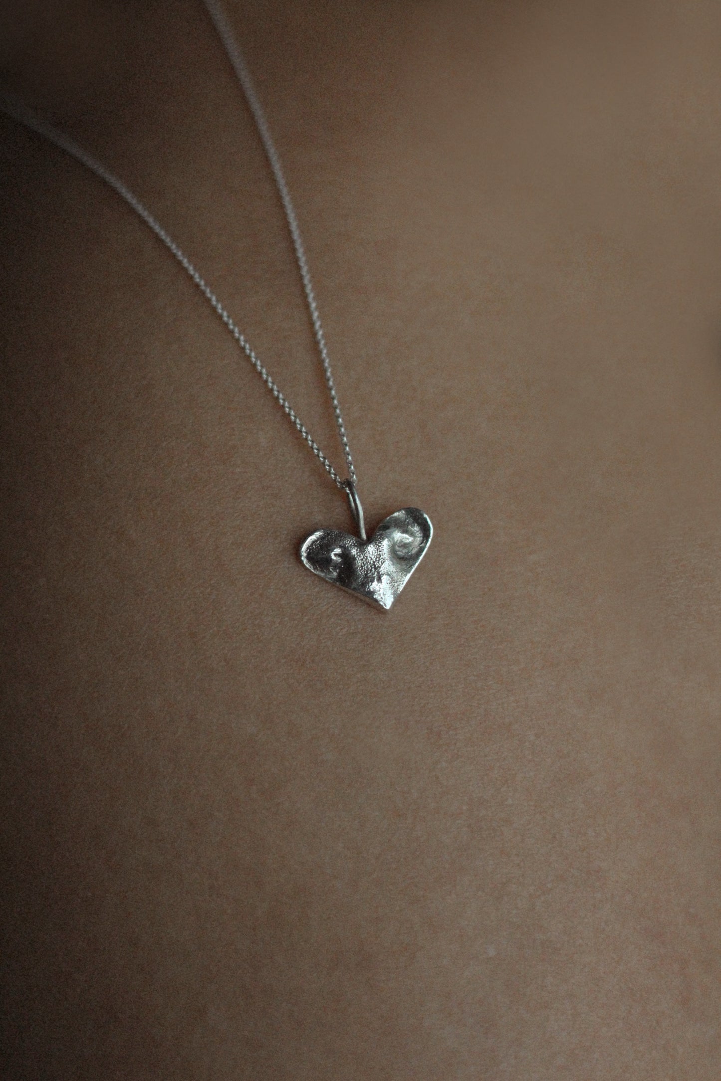 Halskette mit personalisiertem Abdruck